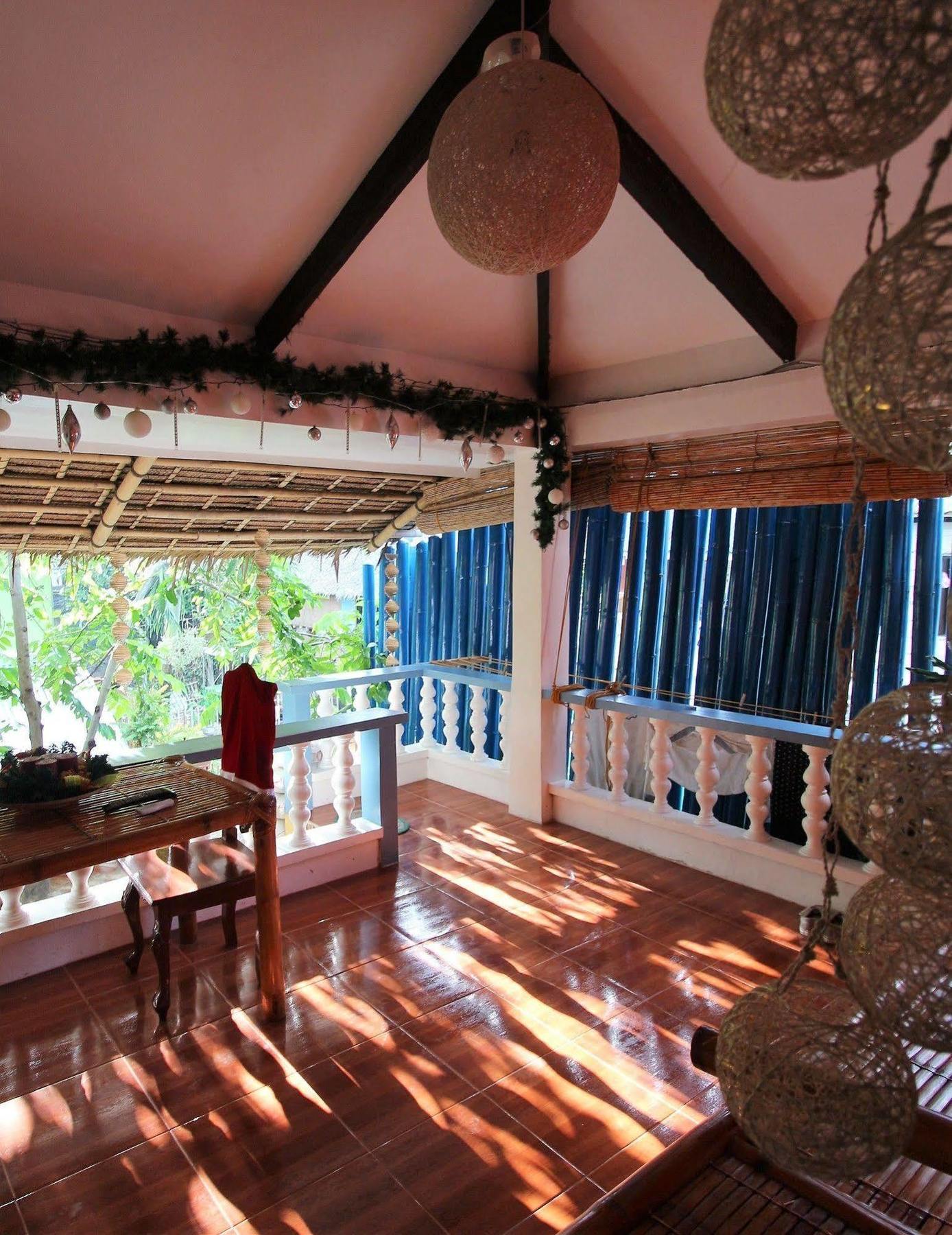 บลู แบมบู โฮเต็ล Hotel Balabag  ภายนอก รูปภาพ