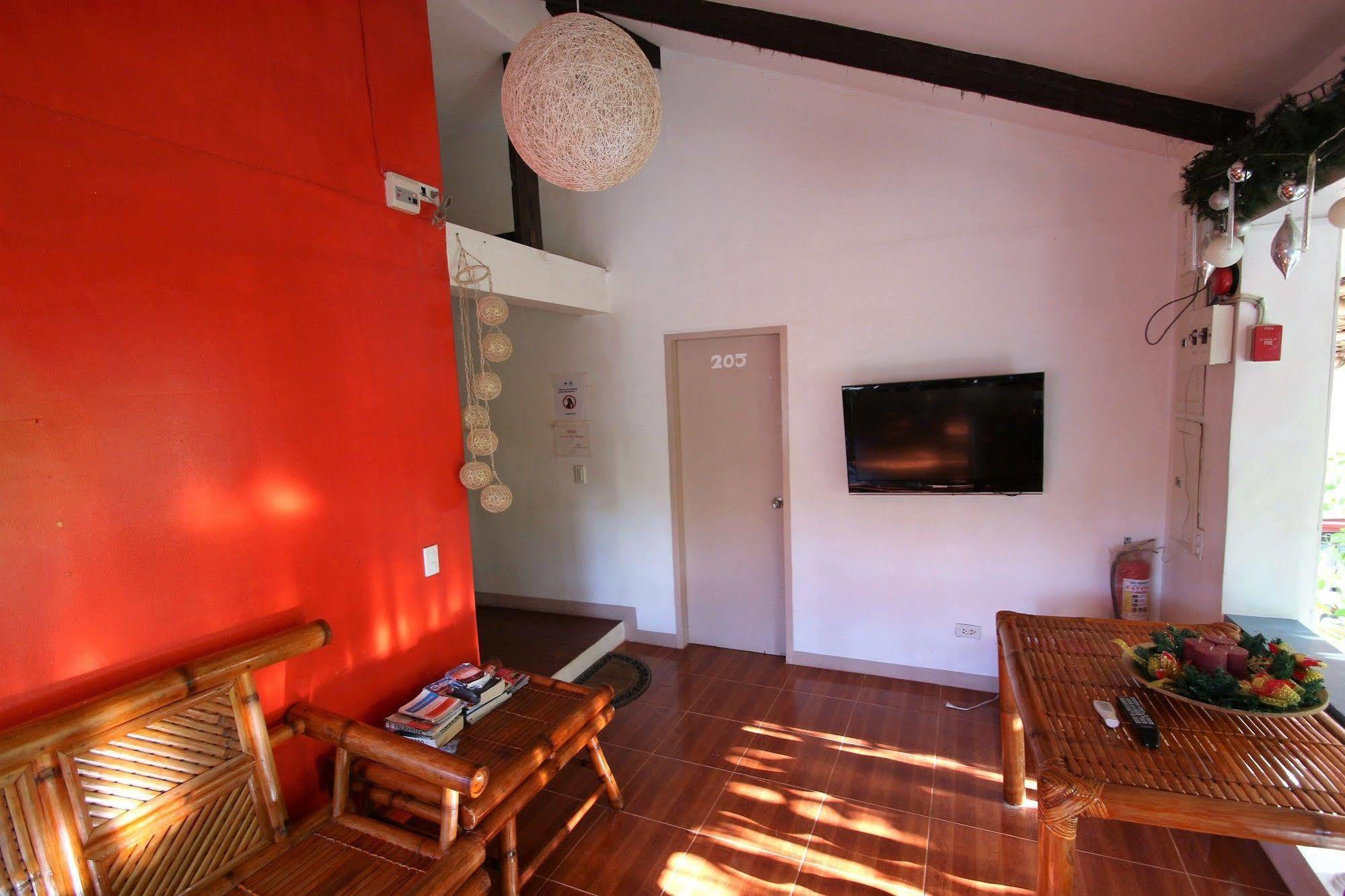 บลู แบมบู โฮเต็ล Hotel Balabag  ภายนอก รูปภาพ